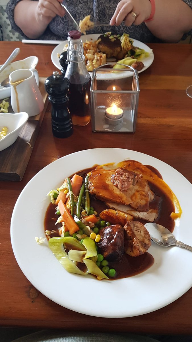 harrison_dreams's tweet photo. Morning #teacher5oclockclub #edutwitter day 2 in Dora and it has been busy! Very quiet on camp. Currently wrapped up, drinking ☕️ 👀 birds through window. Lovely meal and sunset last night. Big day out later. Photos to follow. #doraexplora #caravanlife https://t.co/kMqIe9ybqu