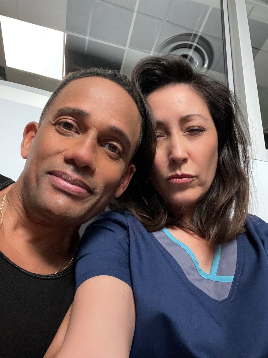 Spent all of “Potluck” with this cat @hillharper #thegooddoctor #shenanigans 🍄