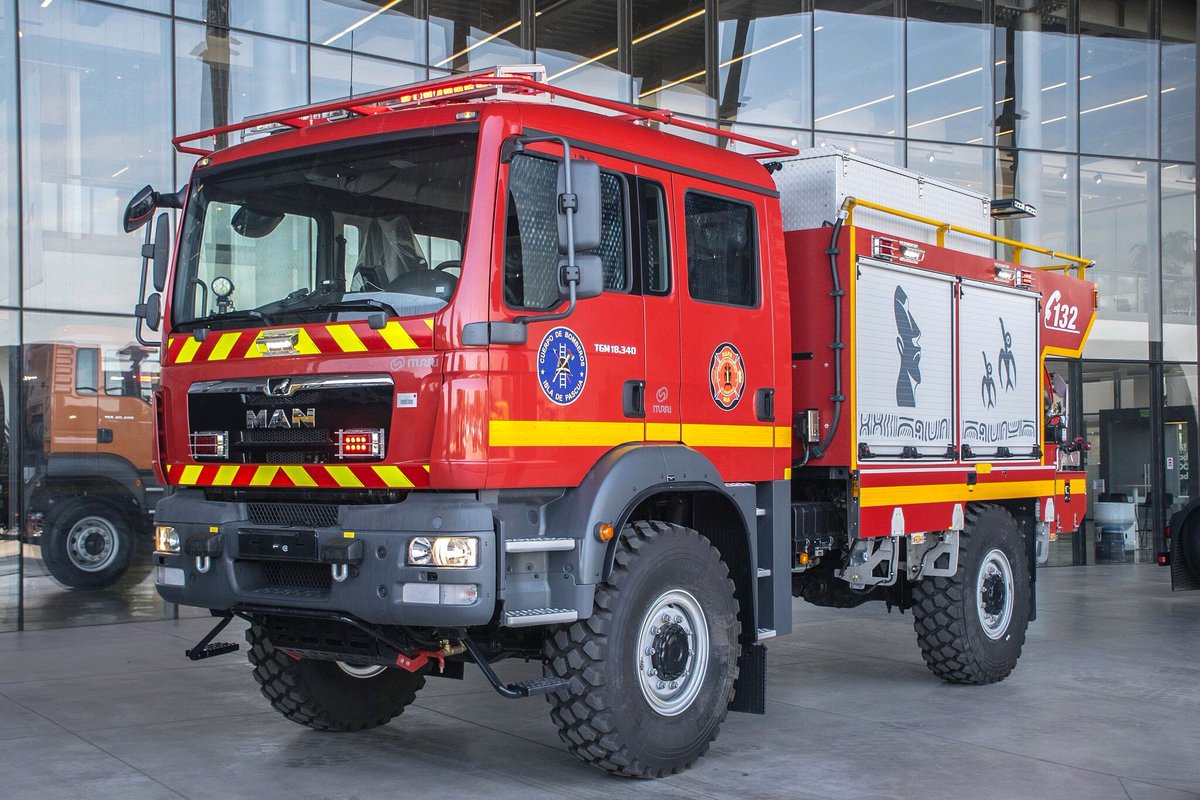 teambestioles's tweet image. #BestioledePaques
Direction l'océan Pacifique 🌎 et plus précisément ce petit morceau de Chili 🇨🇱 qu'est Rapa Nui (île de Pâques) avec ce @MANTruckBusFr TGM 18.340 4x4 carrossé par #Iturri.
Ne doutons pas que les impressionnants Moai 🗿 veilleront sur cette petite #bestiole 🚒