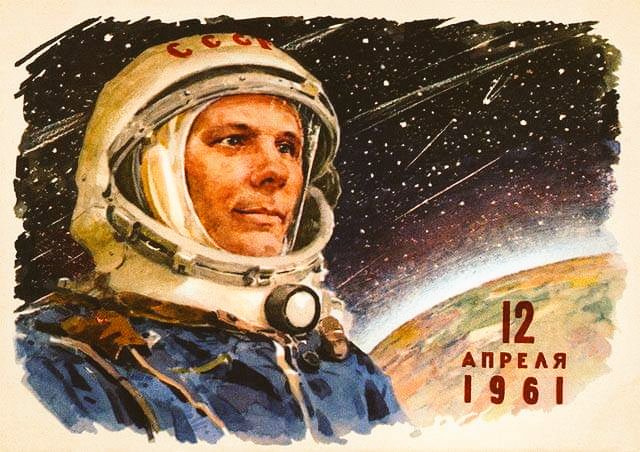 61 yıl önce bugün Sovyet kozmonot #YuriGagarin uzaya çıkan ilk insan ünvanını aldı.

'burada Tanrı falan göremiyorum'