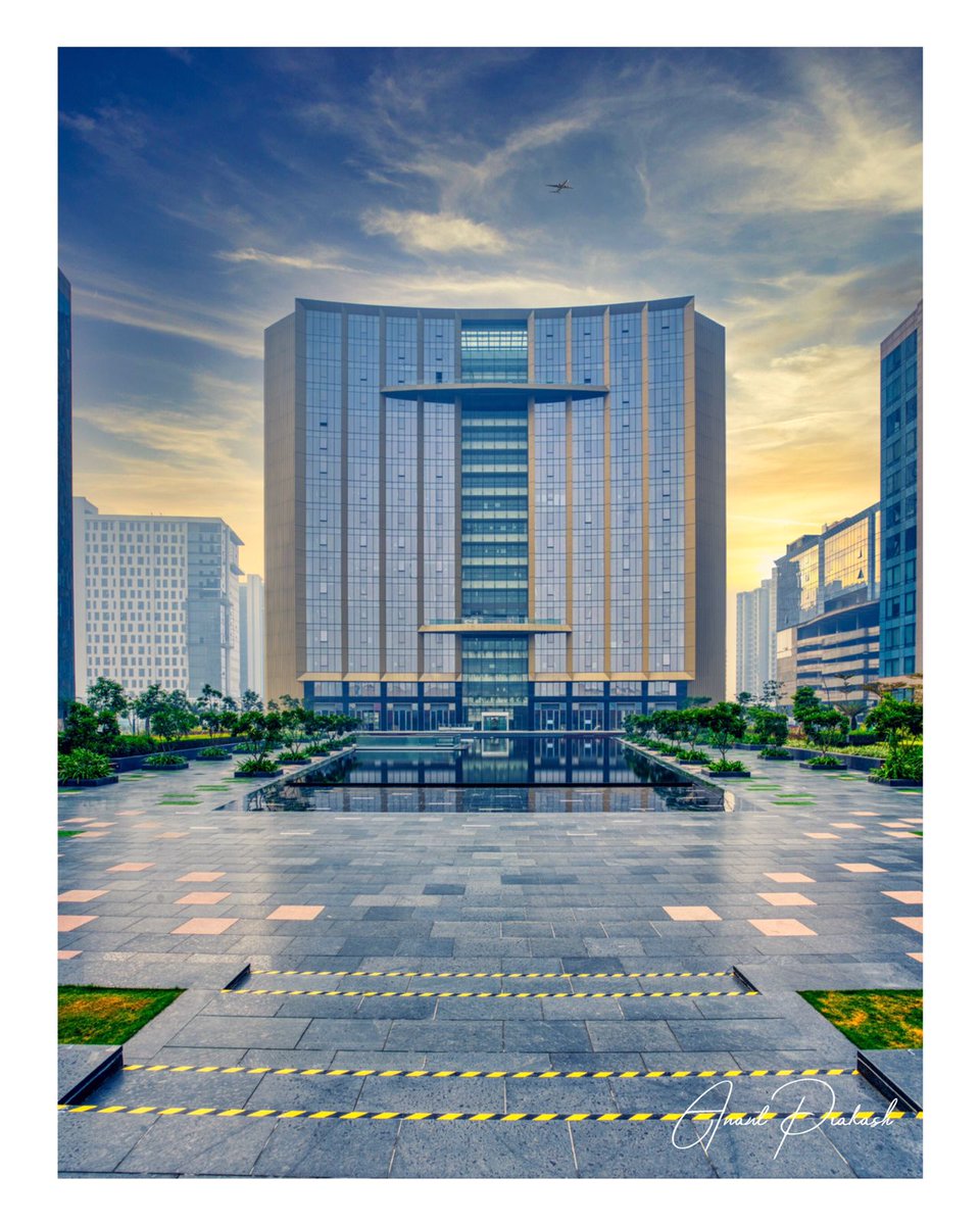 Candor #architecture #architecturedesign #architect #architecturephotography #brookfield #candor #landscape #noida #officespace #photography #photographer #delhi #architecturephotographer #videoproduction #videoproductioncompany #creative #digitalmarketing #gurugram #mgfxprime