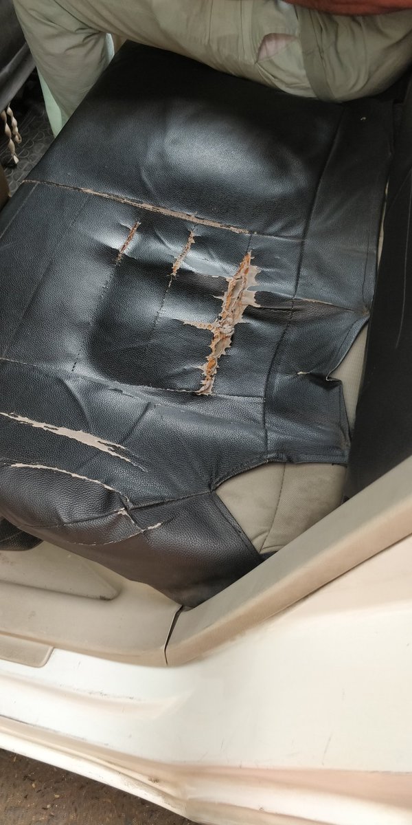 LocalMeinVocal's tweet photo. @Olacabs this is ridiculous. Look at the condition of your car + You are charging  400rs for a ride till Andheri East. This is no value for money. Torn seats, low power AC. Pls raise your standards. https://t.co/W3YMgLRjGk