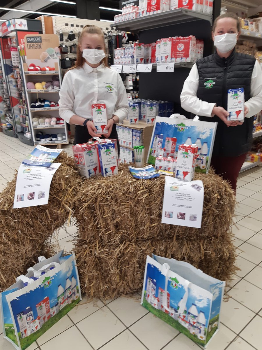 Fairefrance's tweet photo. Que vous soyez plutôt #LaitEquitable 1/2 écrémé ou entier #ComAvant, vous trouverez votre bonheur à l'@intermarche #Pontivy ! Merci à nos #agricultrices @Fairefrance d'avoir animé le magasin tout récemment ! 🥰🥳🤩👏👇 https://t.co/BV0diBfuRY