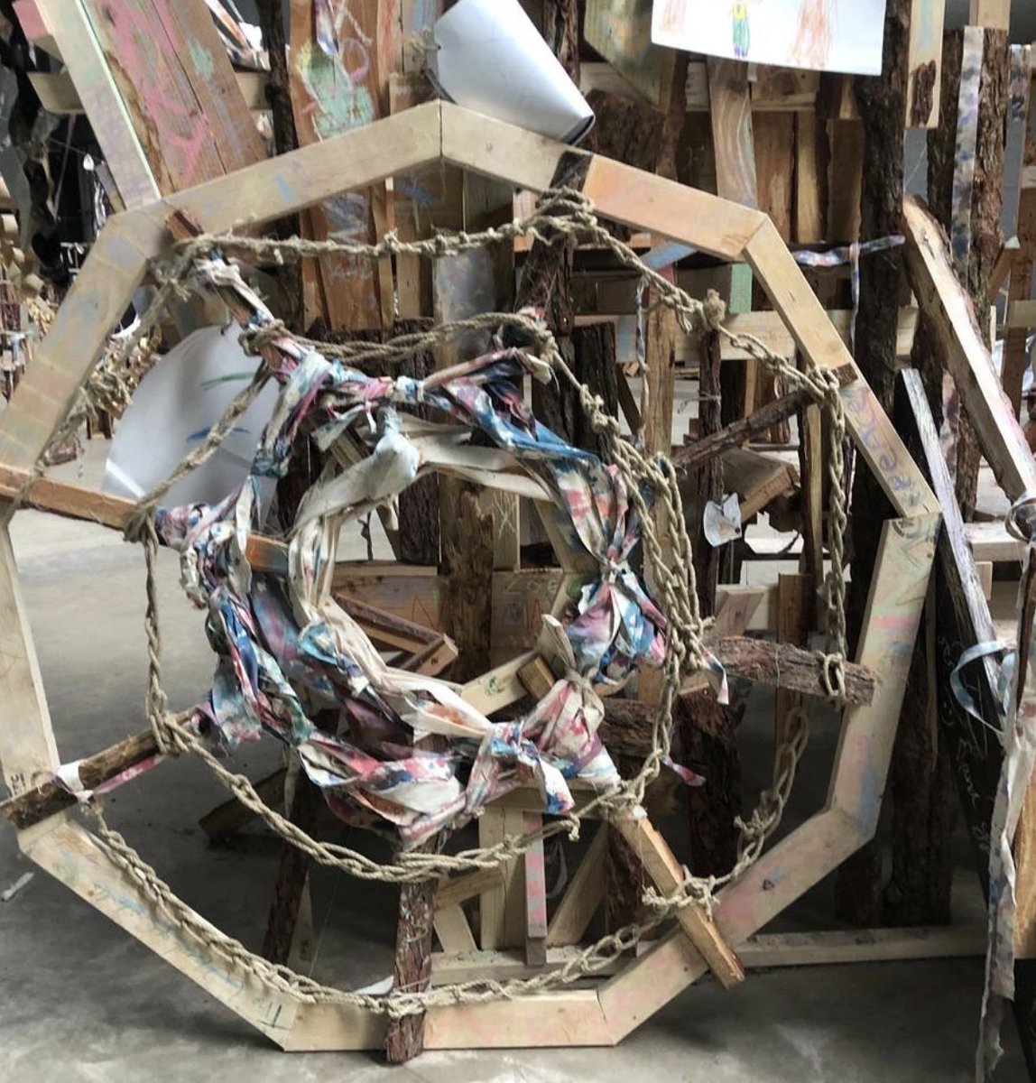 woodlandtribe's tweet photo. Details from yesterday's #DreamBuilding day. Such good vibes at @tate with well over 1,500 of you joining us in dreaming up the most incredible adornment for our shonky sculptures. #PlayBuildDream
. https://t.co/kKjlTtJiEc