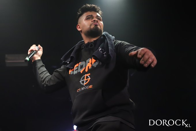 View image on Twitter