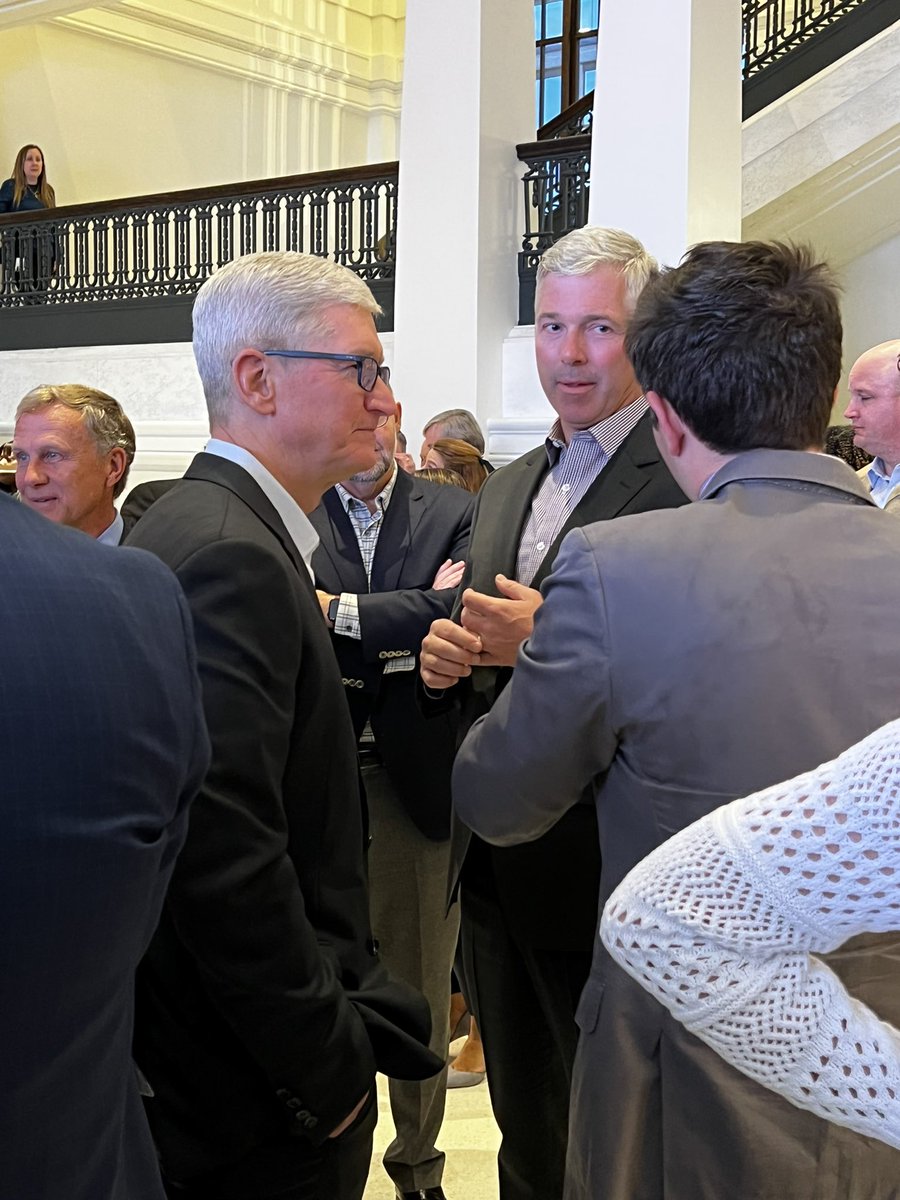Thanks @apple and her Chief Privacy Officer #JaneHorwath for the cocktail at the stunning Apple Carnegie Library in Washington DC, to celebrate the return to in person events #GPS22 Global Privacy Summit 2022 #IAPP. And glad to have met such an inspiring person like <a href="/tim_cook/">Tim Cook</a>
