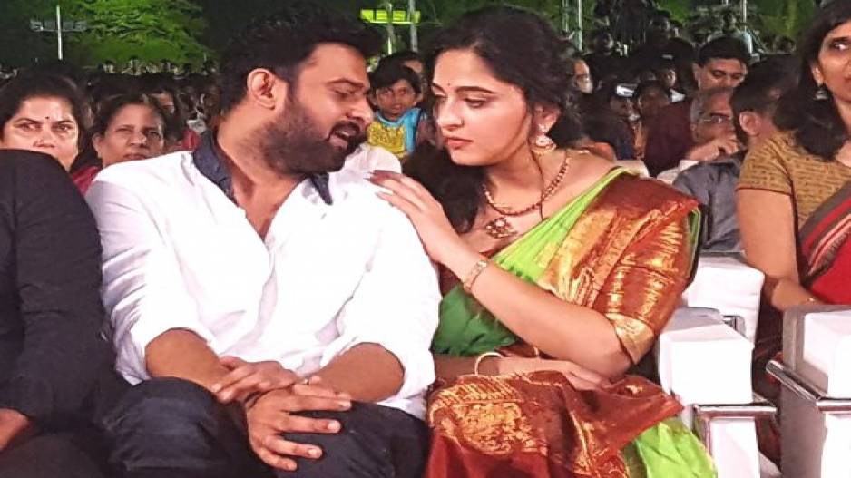 YOYOKINGOFRAP1's tweet photo. Choose your favorite pair.
#Prabhas #ShradhaKapoor #AnushkaShetty 
                   RT.                             Like https://t.co/M6DtAo5CO0