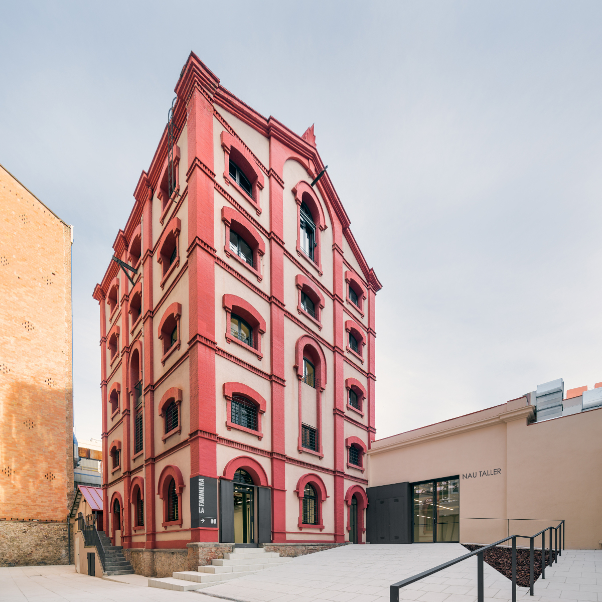 MATIMEX_'s tweet photo. 𝗛𝗼𝘆 𝗲𝗻𝘁𝗿𝗲𝘃𝗶𝘀𝘁𝗮𝗺𝗼𝘀 𝗮 Ferran Blasco de Bogom Arquitectura

👉 https://t.co/uArYwwfEa3

#architects #architectwork #archdaily #sostenibilidad #arquitecturasostenible #architecture #designinspiration #versatilidad #interioristas #project #arquitectura #Bogom https://t.co/RXAKcSipmn