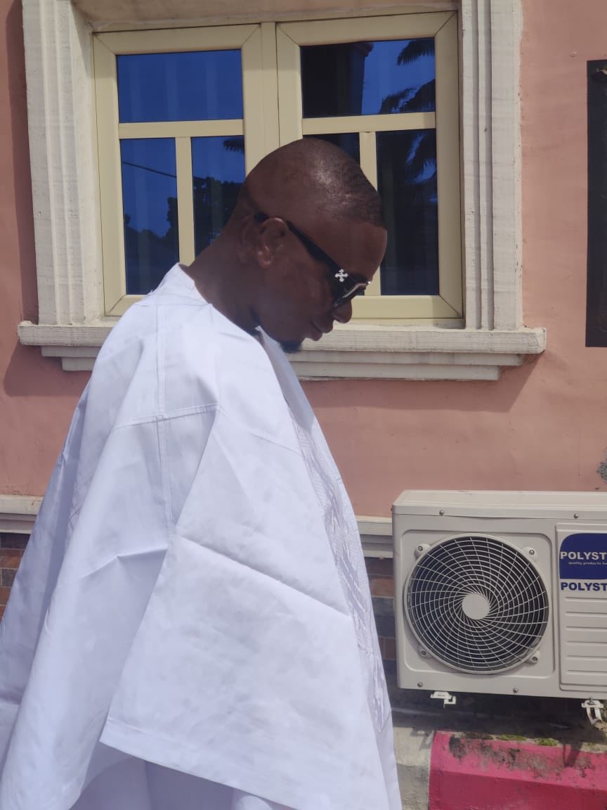 DeeJayLacream's tweet photo. Your Favorite Cool DJ
.
.
.
.
#deejaylacream #weddingdj
#oghara #benin #deltastate #warri #weddingplanner #eventplanner #eventdjs #gistlover #EdoTwitter #Afrobeats #Nigerian #KwakuTheTraveller #Obi https://t.co/UiQhrv1vhe