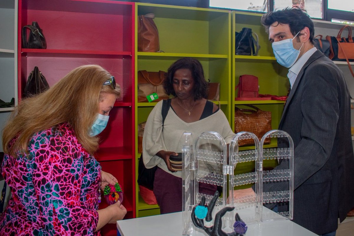 creativehubet's tweet photo. The first pop-up shop organized by @UNIDO_Ethiopia, Creative Hub Ethiopia and UNESCO to support Ethiopian women entrepreneurs at Creative Hub Ethiopia.

https://t.co/m88A7W3fcM
#creativehubethiopia #creative #ethiopiap https://t.co/d4dNk3tE5M