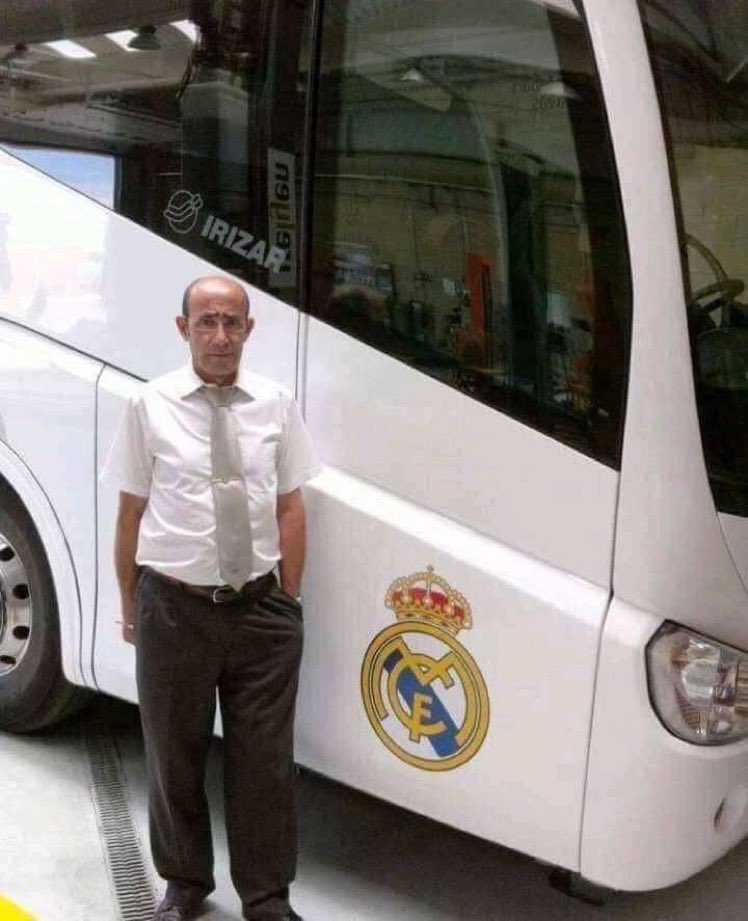 RotimiMutiu's tweet photo. Meet the Real Madrid bus driver for 14 years, he's been to more Champions League final than Chelsea since the club was created. #HalaMadrid #Bernabeu #RealMadrid https://t.co/5Uy43rN29Y