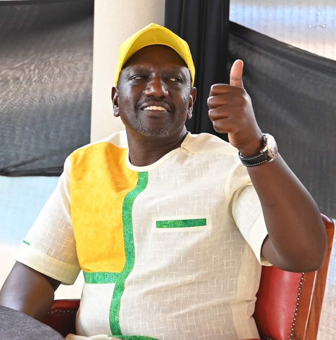 giftrandu's tweet photo. If ELECTIONS are held TODAY. Who will be your PRESIDENT.

🔄 Retweet for William Ruto
❤️ Like for Raila Odinga https://t.co/skkoRysFLK