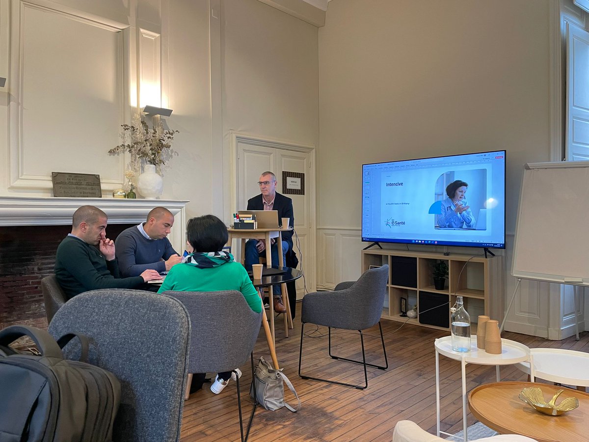 LauraHerreroU's tweet photo. Wonderful experience in #Rennes working with our partners at the #INTENCIVE project (funded by @interregeurope) knowing more about some of their #ehealth #GoodPractices @IDIVALdireccion @gabls @IDIVALdecilla https://t.co/hAig5FbzMW