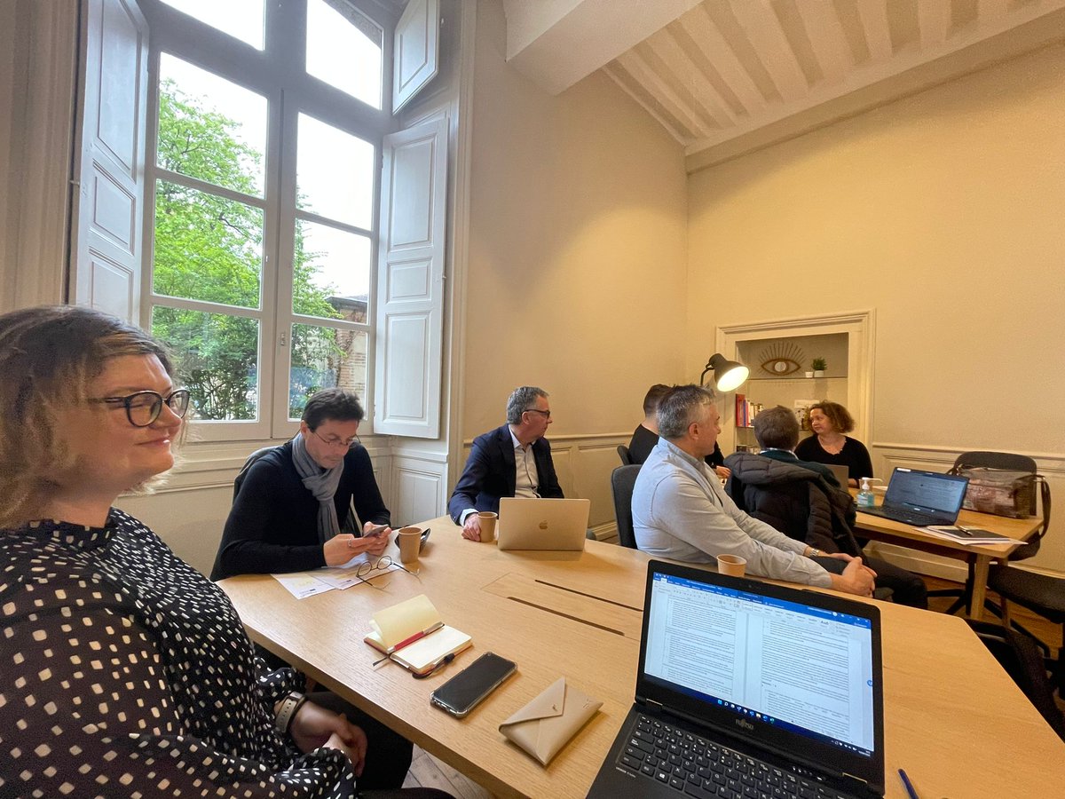 LauraHerreroU's tweet photo. Wonderful experience in #Rennes working with our partners at the #INTENCIVE project (funded by @interregeurope) knowing more about some of their #ehealth #GoodPractices @IDIVALdireccion @gabls @IDIVALdecilla https://t.co/hAig5FbzMW