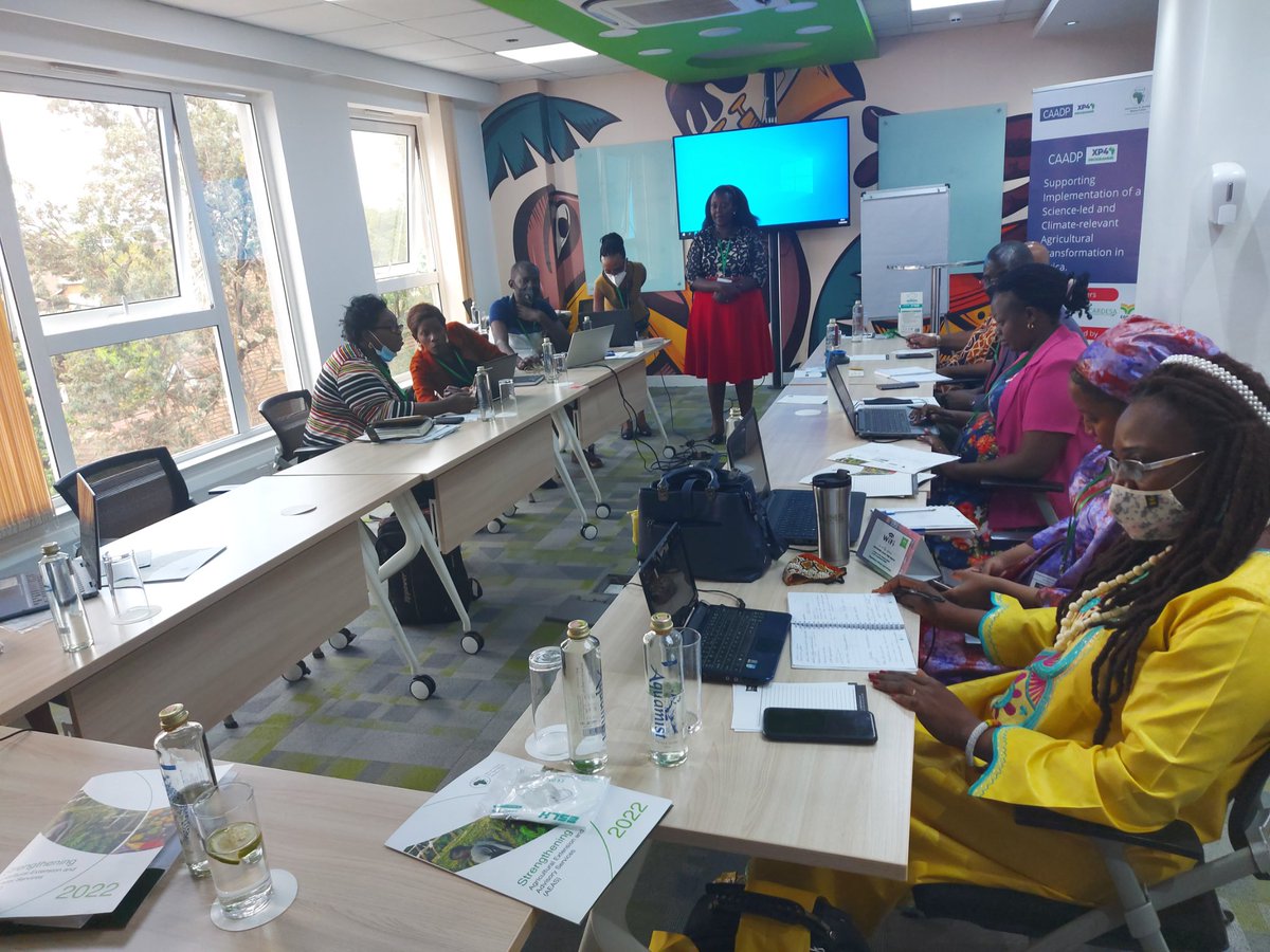 afaasinfo's tweet photo. "There are Frameworks both at national and continental level although some of them are not being implemented. We need to see how we can integrate gender into AEAS and also reach out to the grassroots " @afaas_ed
#Genderworkshop
#CoutryForas
#AFAASCAADPXP4Review2022 https://t.co/0E70bGiJiW