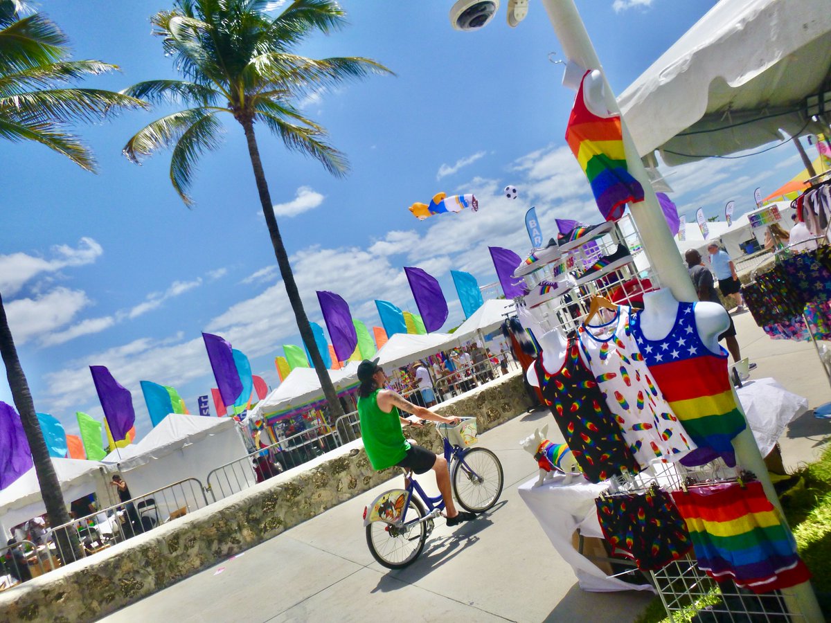 DDiFrenna's tweet photo. So don't be scared of all the hurtful words
~You Are My Joy #TheReindeerSection #SnowPatrol #GaryLightbody
Gay Pride Parade & Festival on Miami Beach https://t.co/3YTIOEf5lr