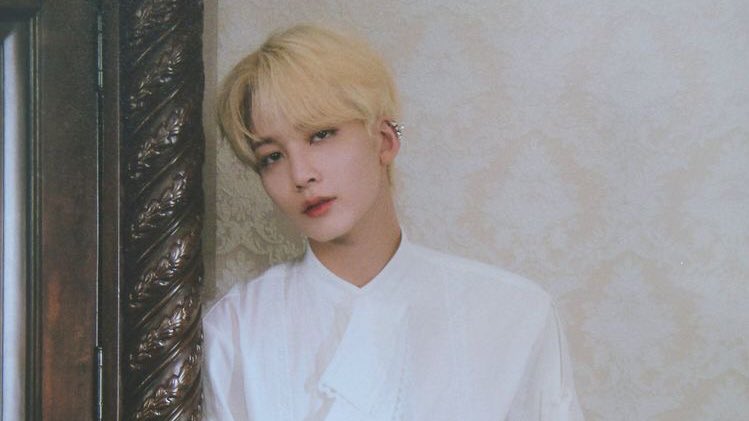 jeongdaddusvt's tweet photo. cocktail to coffee nights 

a jeongcheol one-shot au wherein jh has been scrolling thru his phone while drinking his fave cocktail when a guy suddenly sits beside him and said:

“strike a heart. tch. what a waste. why did you tap the x in that buff good-looking guy” https://t.co/omf4lfoKPF