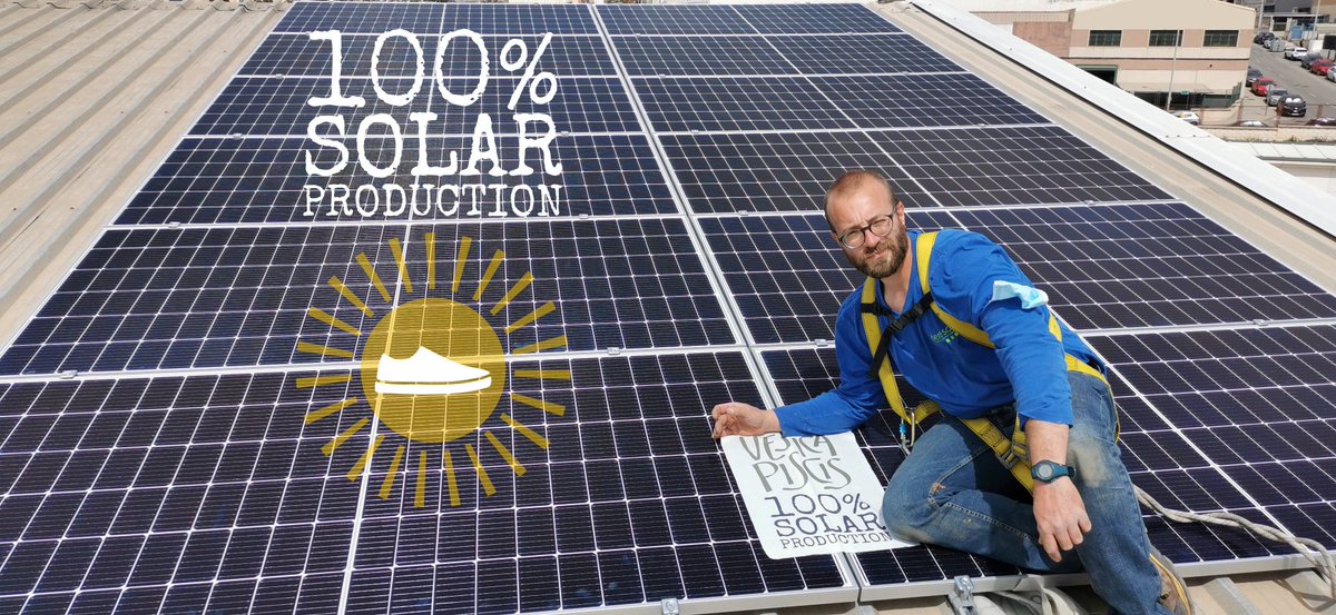 ¡Ya tenemos nuestra pequeña planta fotovoltaica! Tus próximas zapas estarán fabricadas con energía 100% solar de autoconsumo.

Instalación fotovoltaica llevada a cabo por nuestros paisanos <a href="/DemesolF/">Demesol Ingeniería FV</a>