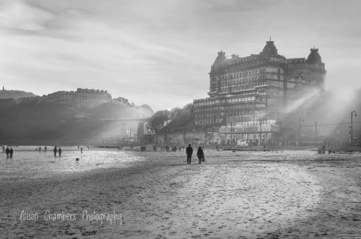 AlisonC24426188's tweet photo. Scarborough Beach Sunset B&Wยฉ๏ธ. https://t.co/BdALS38O0u & https://t.co/LjW4hk11u1 & https://t.co/KdKjLoxndU & https://t.co/pXPaXkDHPC - name not on canvas. #scarborough #scarboroughuk #YorkshireCoast #coastalprints #forestcanvas #framedprints #wallartforsale 20% off @ P4M https://t.co/Ttfn0QQNkE