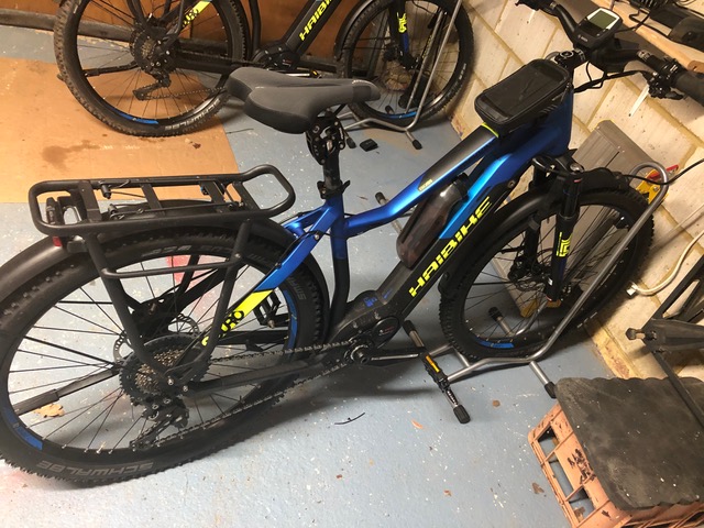 RowJenkins's tweet image. TOO HOT TO HANDLE! STOLEN BIKE. Ladies blue Haibike e-bike stolen yesterday from Southsea Portsmouth. Frame serial number #AV19119242.  Let's make this #toohottohandle. Please share. #stolenbike #ebike #portsmouth #southsea #hampshire #HAIBIKE #biketheft #stolenbike