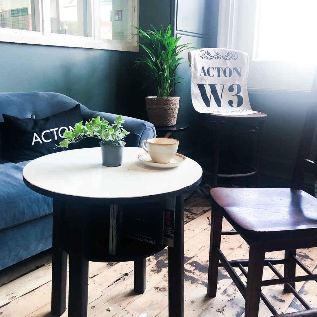 bears_icecream's tweet photo. Bears are always here to perk up your day!🐻✨ We use specially selected coffee beans to create the perfect cup of coffee💫
📍Acton High St, London W3 6NA
#Bearsicecream #creativeicecream #veganicecream https://t.co/c5yvrkplMj