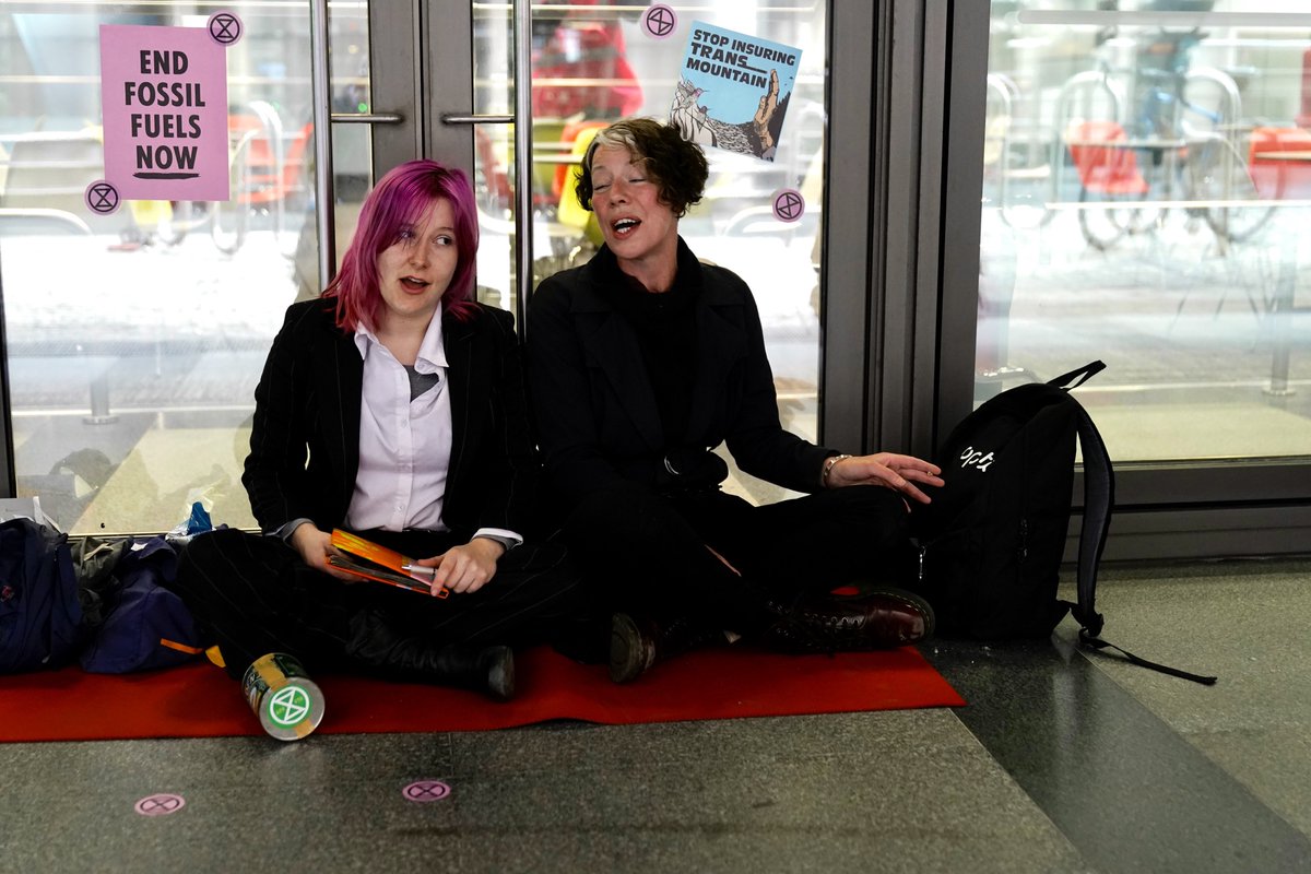 XRebellionUK's tweet photo. RELEASE: Extinction Rebellion have shut @LloydsofLondon HQ, in solidarity with #StopTMX, to demand Lloyds stop insuring fossil fuels, including new coal, tar sands, oil &amp; gas. Their business is throwing oil on the fire in a #ClimateCrisis.

Read more here:
https://t.co/eTwyHPkKKy https://t.co/7K3Xoz2k0W