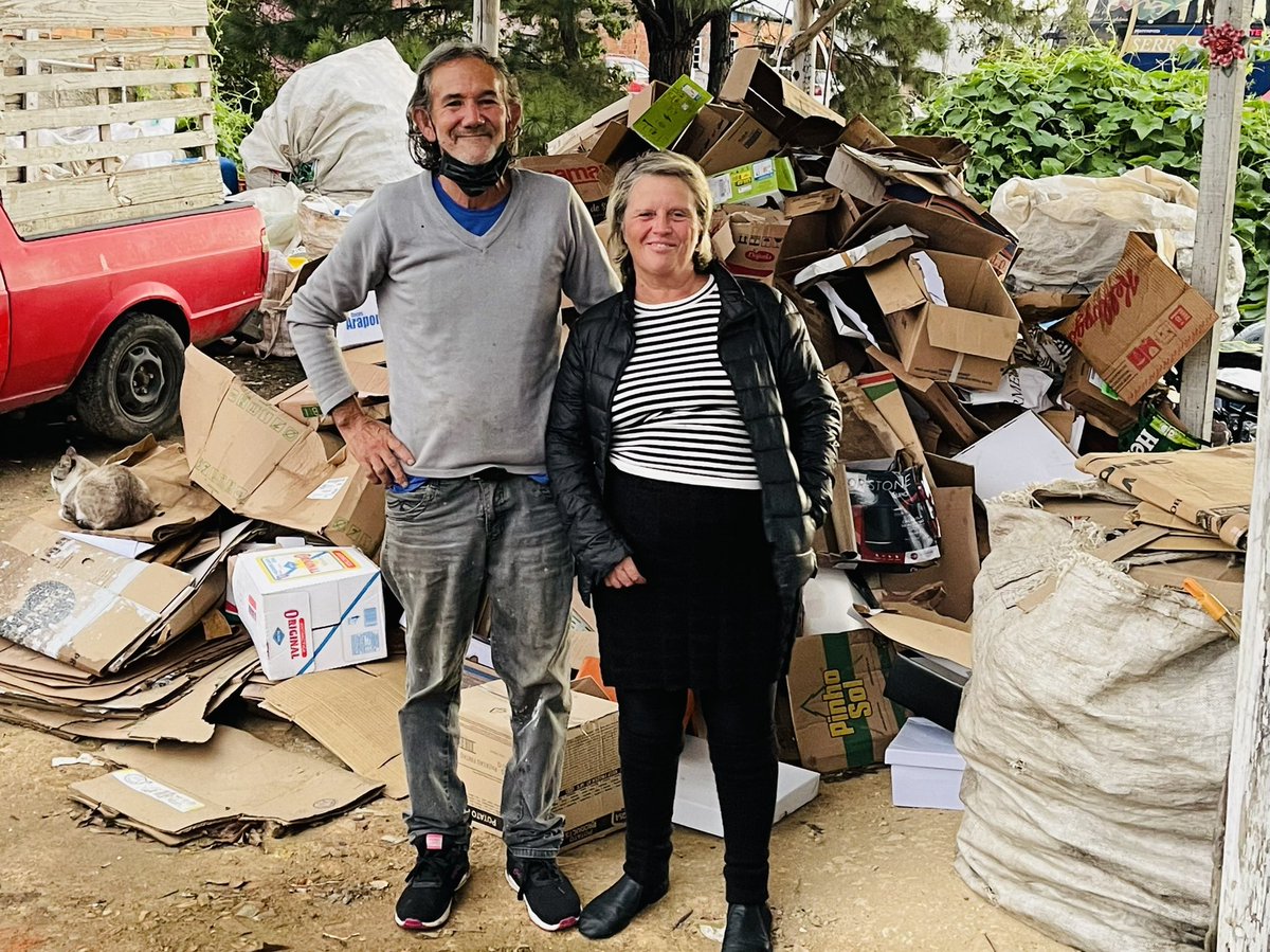 Alain Levy (@al1_levy) on Twitter photo Luis Carlos has been running a recyclage business for 8 years.
When his wife had a stroke, he asked his daughter to live closer to help. He wanted to buy her a house but no banks could support without any guarantees.
<a href="/banco_familia/">Banco da Família</a> accepted and gave him his very first loan Luis Carlos has been running a recyclage business for 8 years.
When his wife had a stroke, he asked his daughter to live closer to help. He wanted to buy her a house but no banks could support without any guarantees.
<a href="/banco_familia/">Banco da Família</a> accepted and gave him his very first loan