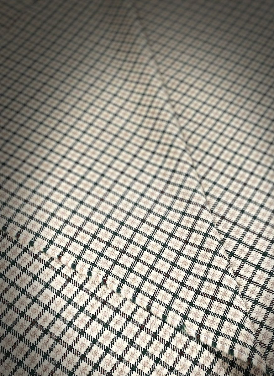 KabbaniTextiles's tweet image. Beautiful and fresh #English #tweed with a soft cream and green square check design. Strong and durable making it ideal for #patchworking and jacketing. Find me at kabbanitextiles.com #madeinengland #springtime