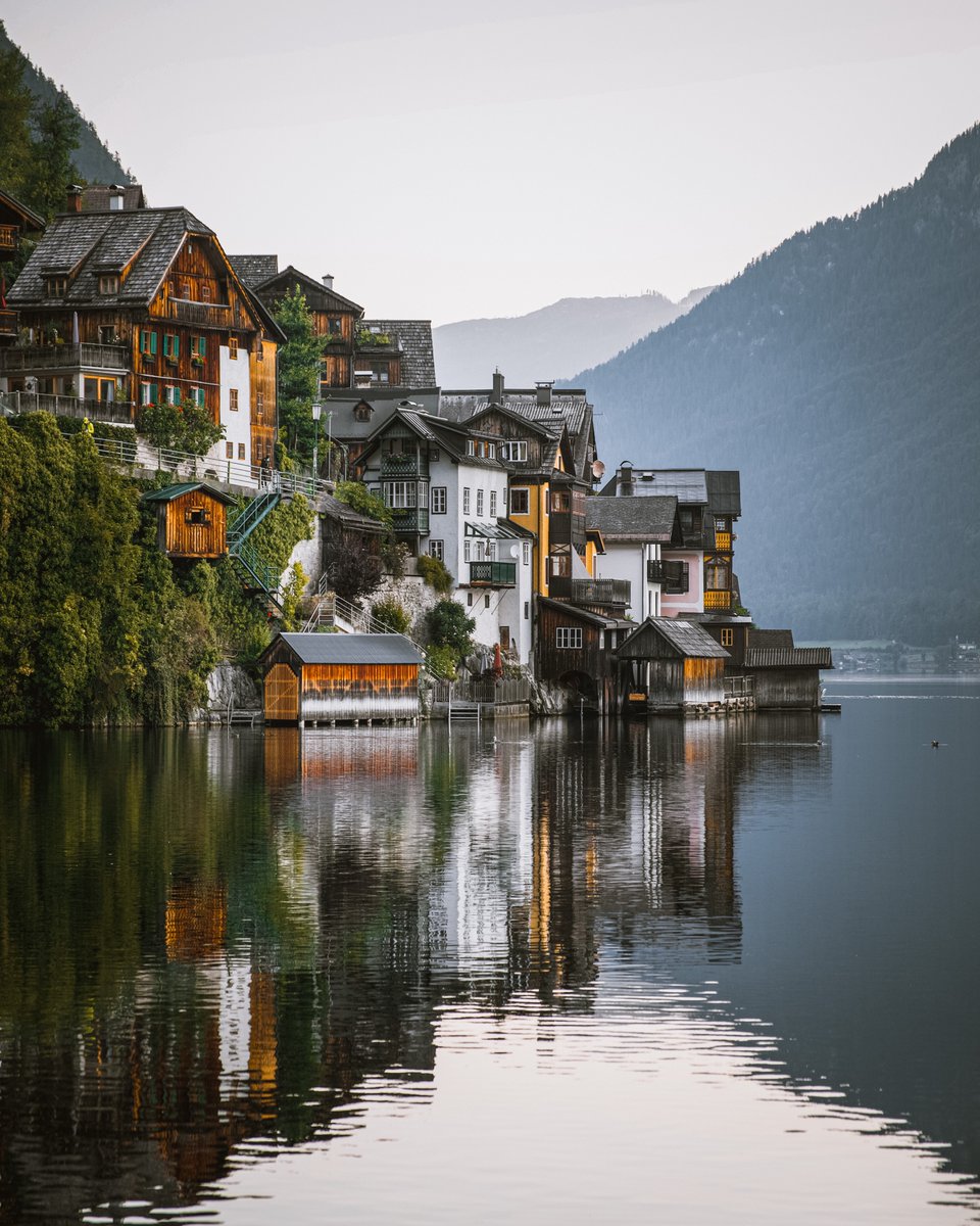 #Hallstatt is a lakeside village of 900-some-odd people located in the #Salzkammergut region of #Austria. The small village lies gracefully in the heart of the valley, mountains embrace the #village while the Hallstätter Lake boasts its glassy water and ‘lazy’ waves.