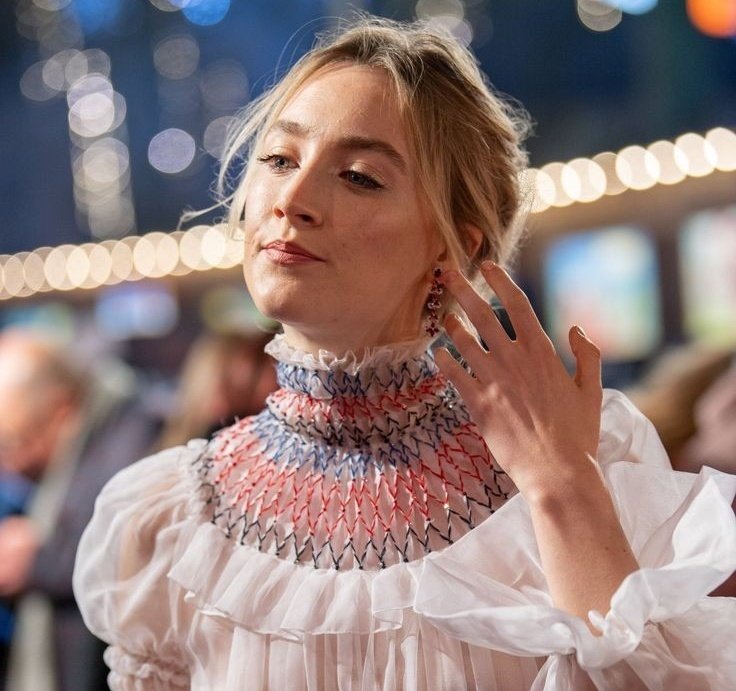 Happy birthday Saoirse Ronan, you beautiful gorgeous stunning woman 