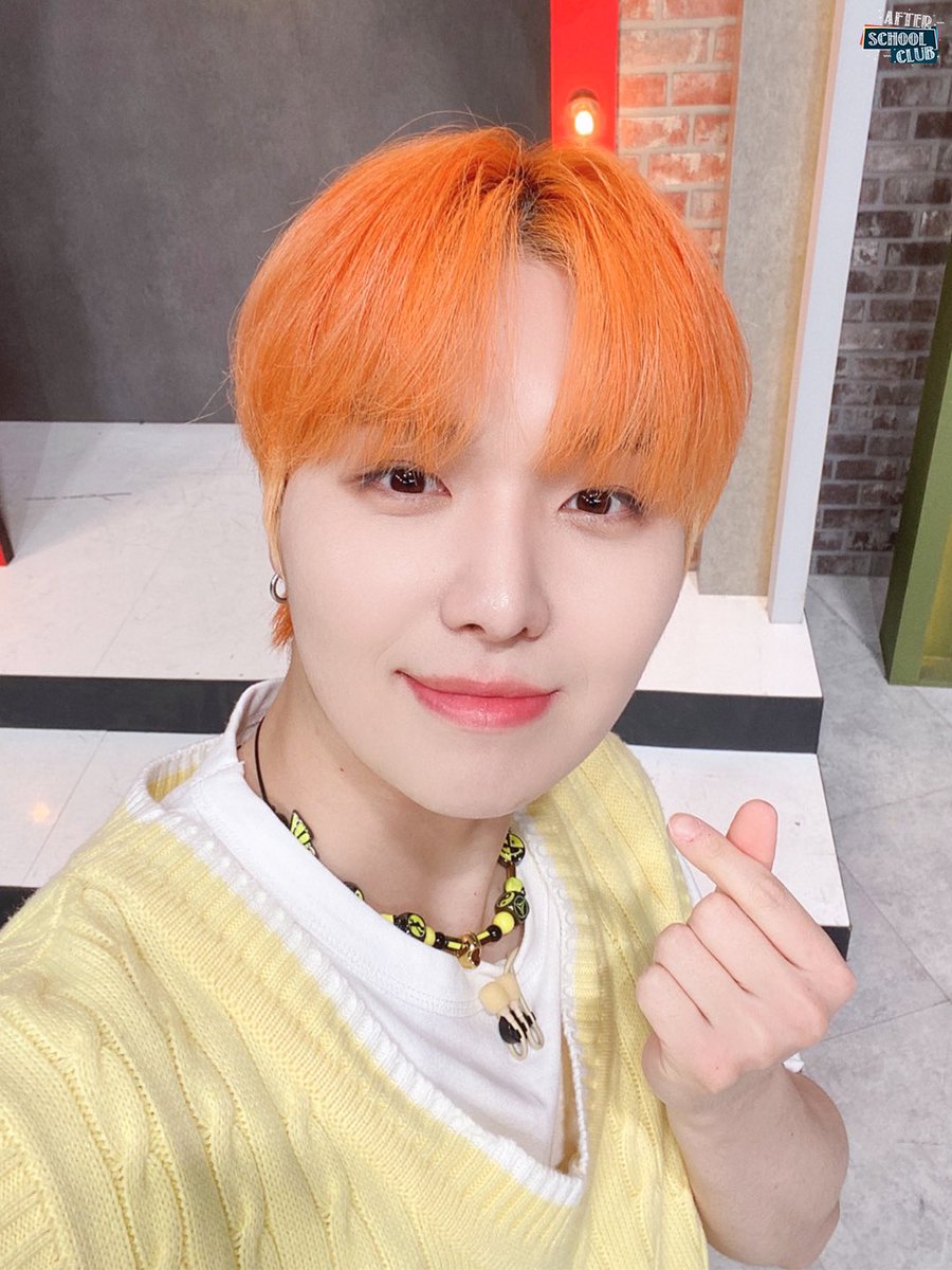 arirang_ASC's tweet photo. [MC]
⠀
세상 정말 좋아졌죠? 🥹🫶🏻
병아리가 진행을 하다니?! 🐥🐣
삐약삐약 열심히 진행한 우리 병아리들
오늘도 고생 많았어요 💛
⠀
@TO1_offcl @CRAVITYstarship https://t.co/jDY9QQcKGL
