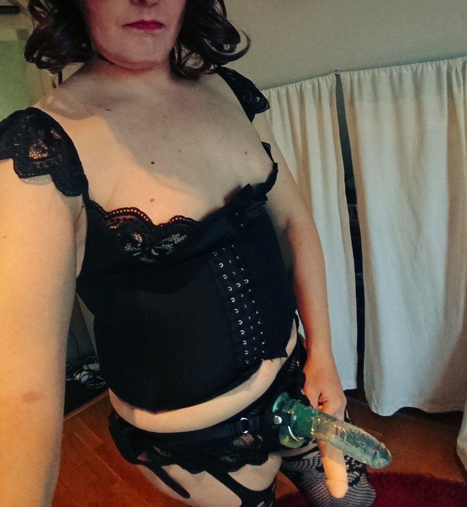 kiraszasissy's tweet photo. Want to cum for a ride sissy? π
@LexxiSissy mistress meaby i could domme? π
Who am i kidding would propably squirt in my own cage while trying to use this.. π₯΅ π€€
#sissy #chastity #panties #strapon #strapontraining #crossdress #corsett https://t.co/A4EJZFU7My