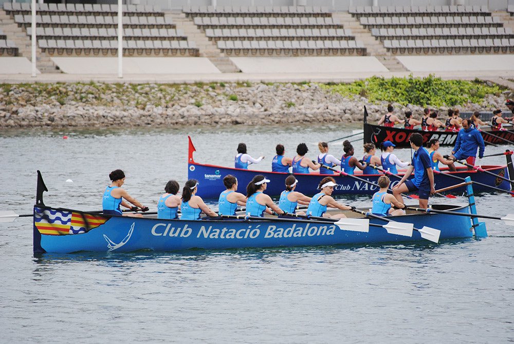 rem_cnb's tweet photo. Les veteranes ens hem alçat amb el títol de campiones de lliga de llaüt mediterrani d’aquesta temporada!!!  
Objectiu: campionats de Catalunya i Espanya 💙 https://t.co/VUh64oVP3y
