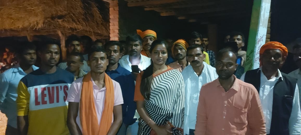 AmbaPrasadINC's tweet photo. श्री राम नवमी के पावन पर्व के अवसर पर क्षेत्र के केरेडारी प्रखंड अंतर्गत पचड़ा और बुकरू पंचायत के अखाड़ों में पहुंचकर रामनवमी महापर्व की बधाइयां एवं शुभकामनाएं दी। https://t.co/LeO3jSxhP4