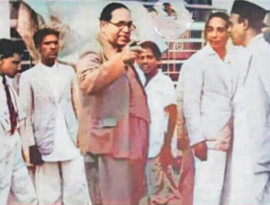 वो तुम्हें हिन्दू मुस्लिम बनायेंगे मगर तुम
भारतीय होने पर अड़े रहना, डा भीम राव जी,, 

डाक्टर भीम राव अम्बेडकर जी इन चढढी गैंग
की सोच को बहुत पहले पहचान गये थे,
                                      जय भीम