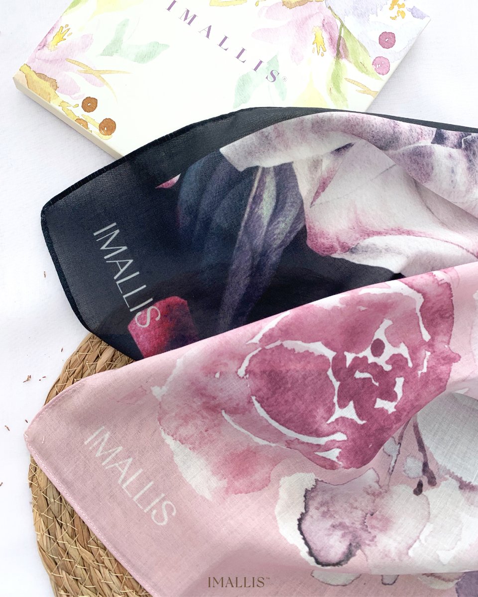 Imallishq's tweet image. Another beautiful printed scarf for Lebaran.✨
Inaya Voile 10 code Anjela &amp;amp; Irene. RM42 sehelai untuk semua saiz sempena Promo Raya 2022.🤩

- Combo 3pcs and above get FREE SHIPPING (sm), RM9 (ss).

#InayaVoile10 #printedScarf #printedSquare #tudungRaya #premiumCottonVoile