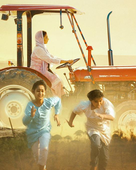 yespunjab's tweet photo. ‘Rabb Da Roop’ song from Punjabi Movie ‘Maa’ out now! https://t.co/UU4CYgif3d
#GippyGrewal #RabbDaRoop #PunjabiMovie #Maa #YesPunjab https://t.co/stOFcrMDlZ