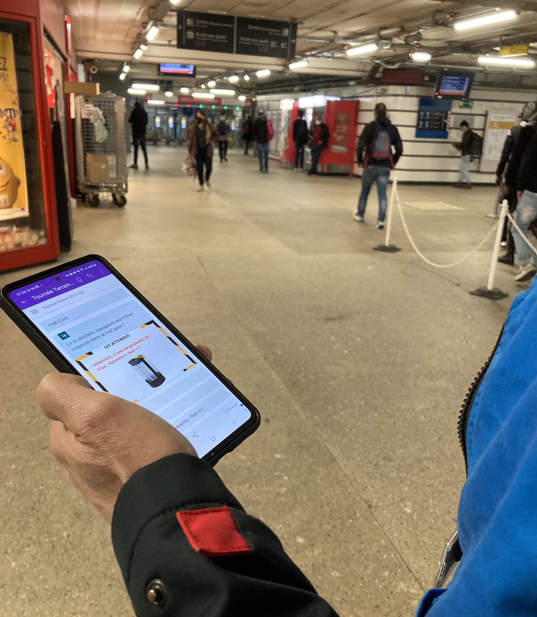 Tournée Terrain ce matin en gare de #LaDéfense sur le thème de l’environnement afin d’assurer les bonnes pratiques et de les améliorer ♻️ 

<a href="/Jemmel_Ma/">Jemmel Mahi</a> @MoussaKanteSncf <a href="/assetouaparicio/">Assetou APARICIO</a> <a href="/claire_cornu/">Claire Cornu ⭐️⭐️</a> <a href="/delphine_ledoux/">Delphine Ledoux</a> <a href="/LIGNEL_sncf/">Ligne L</a> <a href="/FouedKaouachi/">KAOUACHI Foued</a> <a href="/Said_LAJ/">Said</a> <a href="/Gyann78/">Le Yan</a> <a href="/Jmounir01/">J.Mounir</a> <a href="/RER_A/">RER A</a>