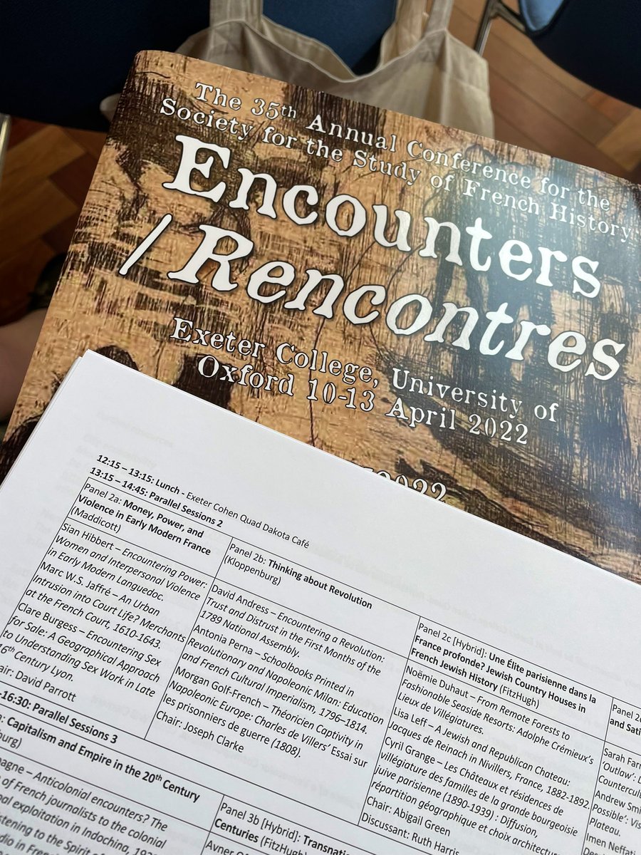 sian_hibbert's tweet photo. I had a fab time at #SSFH2022 - got to meet and hang out with loads of French history friends, and present research from my current chapter (thanks to everyone for the lovely comments and feedback!) 🇫🇷#twitterstorians @ExeterCollegeOx #frenchhistory #SSFH #phdlife https://t.co/2bX8rYF8TP