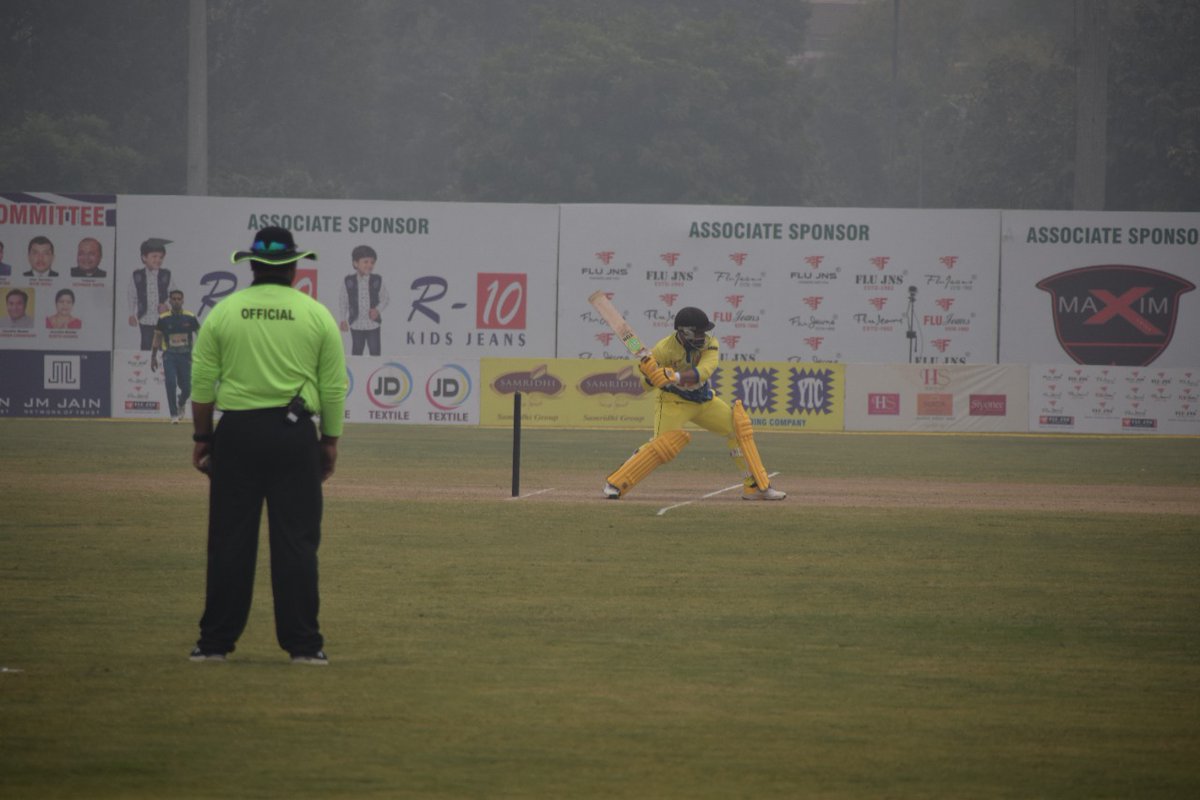 MPGautamGambhir's tweet photo. दिल्ली की सबसे बड़ी लीग #EDPL के द्वारा सांसद @GautamGambhir जी ने कई युवाओं को अपनी प्रतिभा दिखाने का मौका दिया। https://t.co/nCklddFPmV
