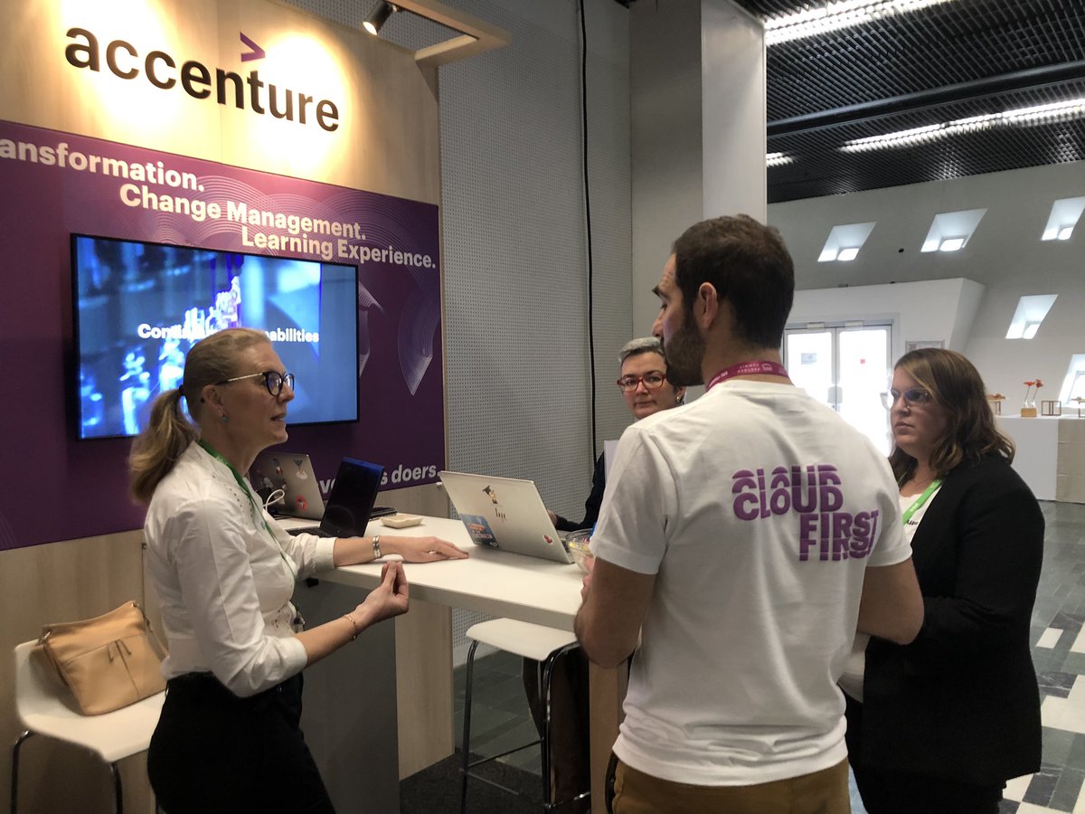 OCTOAcademy's tweet photo. Le #AWSSummitParis est lancé.
Les équipes d’ @AccentureFrance, @gekko_sas et OCTO Academy vous accueillent toute la journée dans l’espace « Training and Certification » au 2eme etage.
#cloud #aws #certifcation #formationpro https://t.co/BYOgjA0LRH