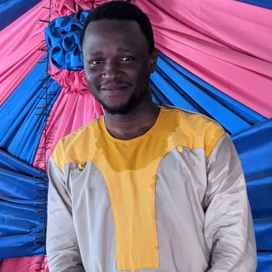 ProphetHarrison's tweet photo. Wishing myself a productive and successful new year. As I blow the candles on my cake, may all the looming sadness and negativity be blown away 🎂🎂🎂🎂🍾🍾🍾❤ https://t.co/dd2ZXh2qEi