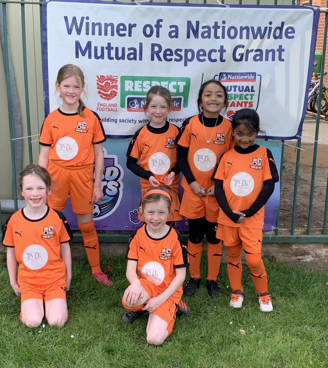 sms050505's tweet photo. Proud to part of a team at @HWJFC1996 and @adfacups championing girls football in this area and shout out to our awesome U7 Tigers and @AskNationwide helping us campaign for more respect in grasssroots @FootballGrf with team sponsor TaDa HW #WeOnlyDoPositve https://t.co/54EfHRMf3F