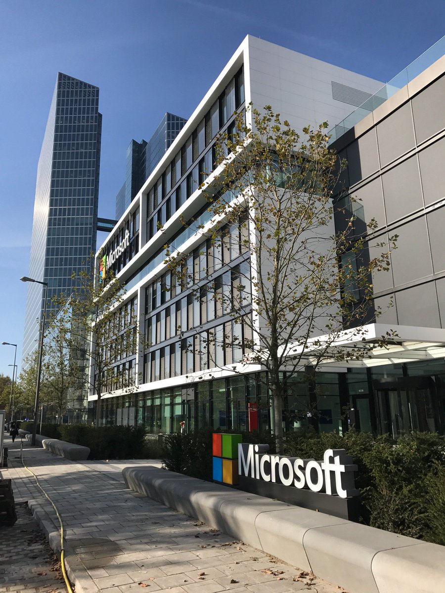 DanielHeithorn's tweet photo. @danimartms @CATpt93 @Xbox In the new @MicrosoftDE HQ #OfficeWithWindows , @XboxDACH has also its home.
Some pre Corona pictures 💚 https://t.co/0ifosF03IY