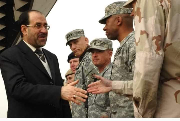 اهتدى الإطاريون لنهب المنافذ وتناسى الإطاريون هدم المراقد ... دنيا هارون تستحوذ على قلوب المنافقين ....

#التشيع_لايمثله_منحرف_أو_تبعي 
#صولة_الصدر_عجلت_بردع_الانحراف