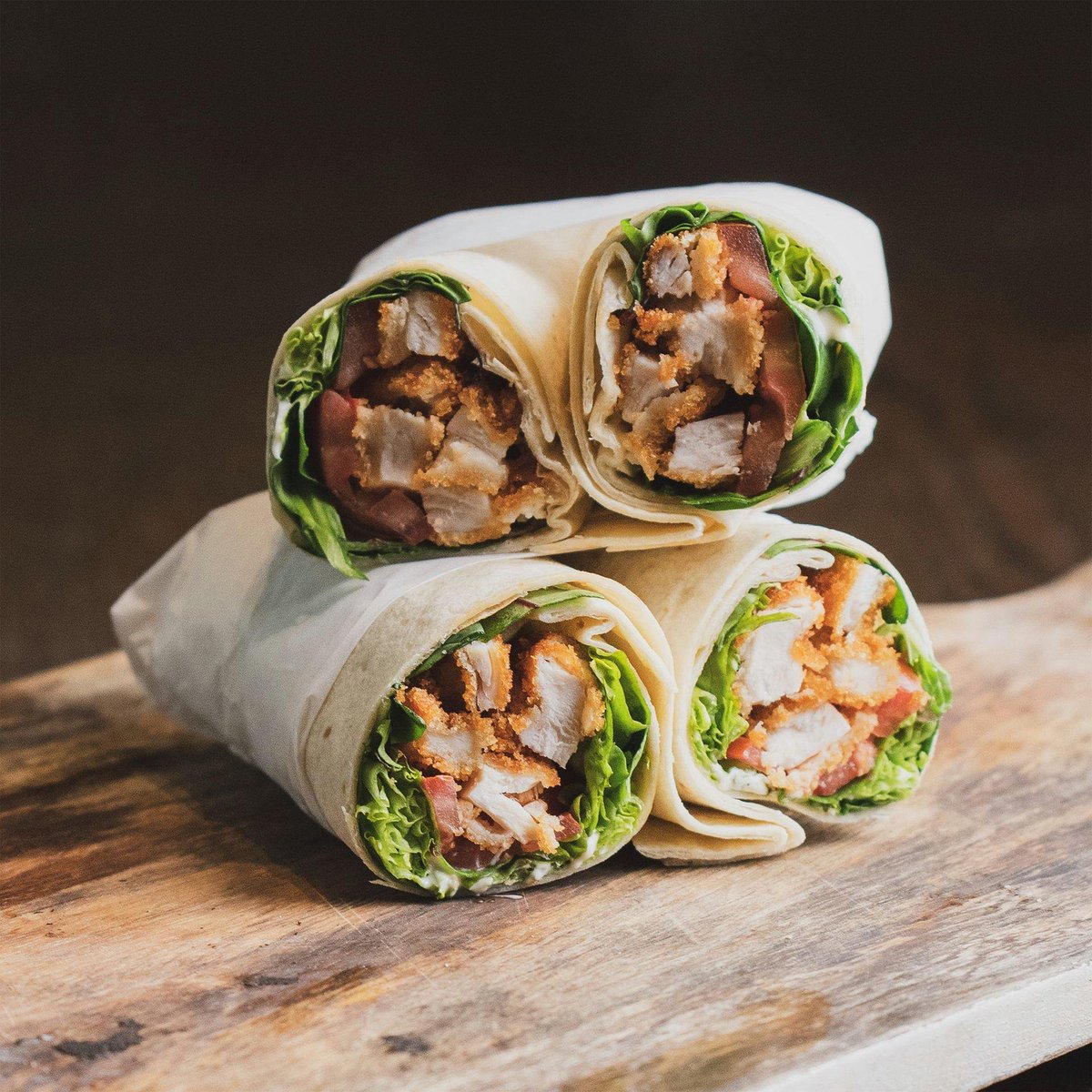 thefoodbx's tweet photo. Shawarma is a very easy and simple food.. it's very tasty and delicious ..there some ingredients you have used and you can make it ..there have so many peoples who like to eat it.
Please follow 👉@thefoodbx👈
#food #foodies #foodlover #sharms #delecious https://t.co/kJr4Er1Rh7