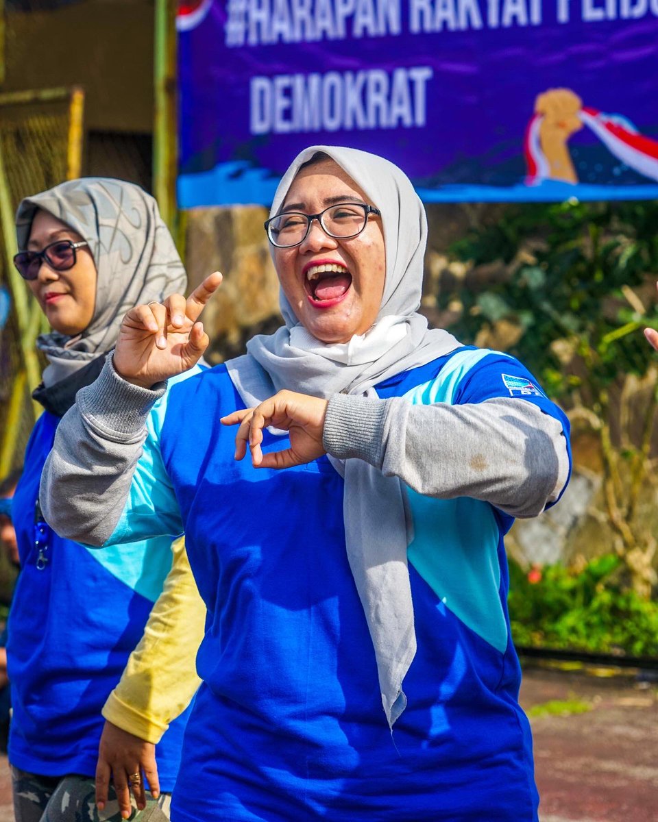 mainoutdoor's tweet photo. #SobatMain kita mau kasih keseruan foto-foto tanggal 23-25 Maret 2022 kemarin. Main learning mensupport kegiatan Team Building pada Orientasi Pengurus DPD Partai Demokrat DKI Jakarta Periode 2022 - 2027. Kegiatan Team Building ini seru banget loh! π
#MainOutdoor
#MainLearning https://t.co/YCVQUak7rm