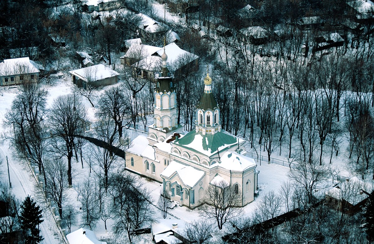 Breaking news ! We are honored to welcome <a href="/Yann_A_B/">Yann Arthus-Bertrand</a> on togetherukr.com 
100% of the sale will be donated to @ensembleukraine and to ukrainien artists
Mint is coming on 4/15
 #NFTforgood #NFTCommunity #NFTsales #art #yannarthusbertrand #tchernobyl @PBWSummit @parisnft_day