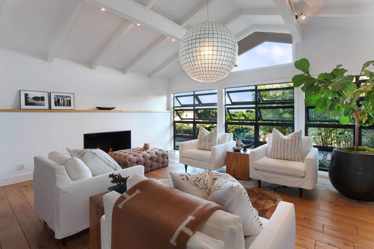 InteriorDesign9's tweet image. RT TheIDClondon &quot;RT @HomeAdore: Dana Point by Interior Design Collaborative

homeadore.com/2015/11/24/dan…

#decor #architecture #home #interiordesign https://t.co/D8swpcpfW1&quot;