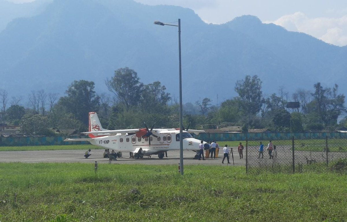 HALHQBLR's tweet image. Made-in-India civil Do-228 aircraft deployed in Arunachal Pradesh for commercial utilization under UDAN from Dibrugarh to Pasighat and Lilabari.  @SpokespersonMoD  @drajaykumar_ias @DefProdnIndia @gopalsutar @allianceair